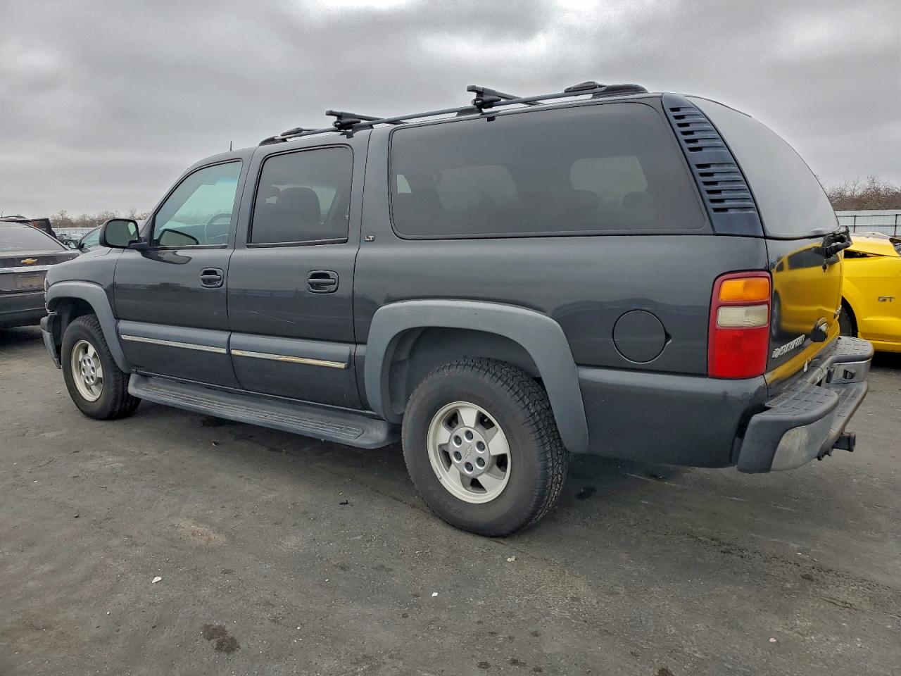 2003 CHEVROLET SUBURBAN K1500 photo 2