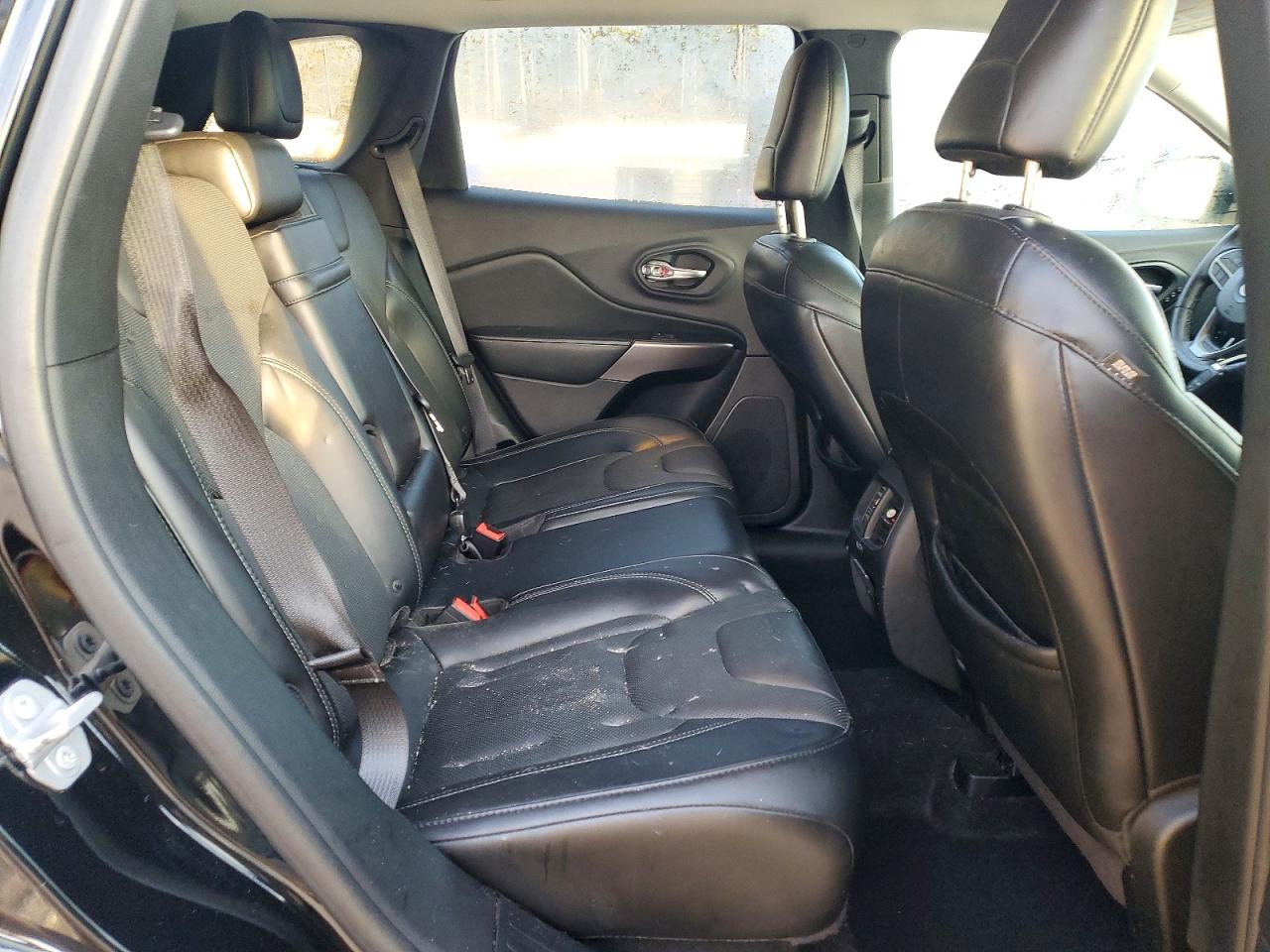 2019 JEEP CHEROKEE LIMITED photo 10