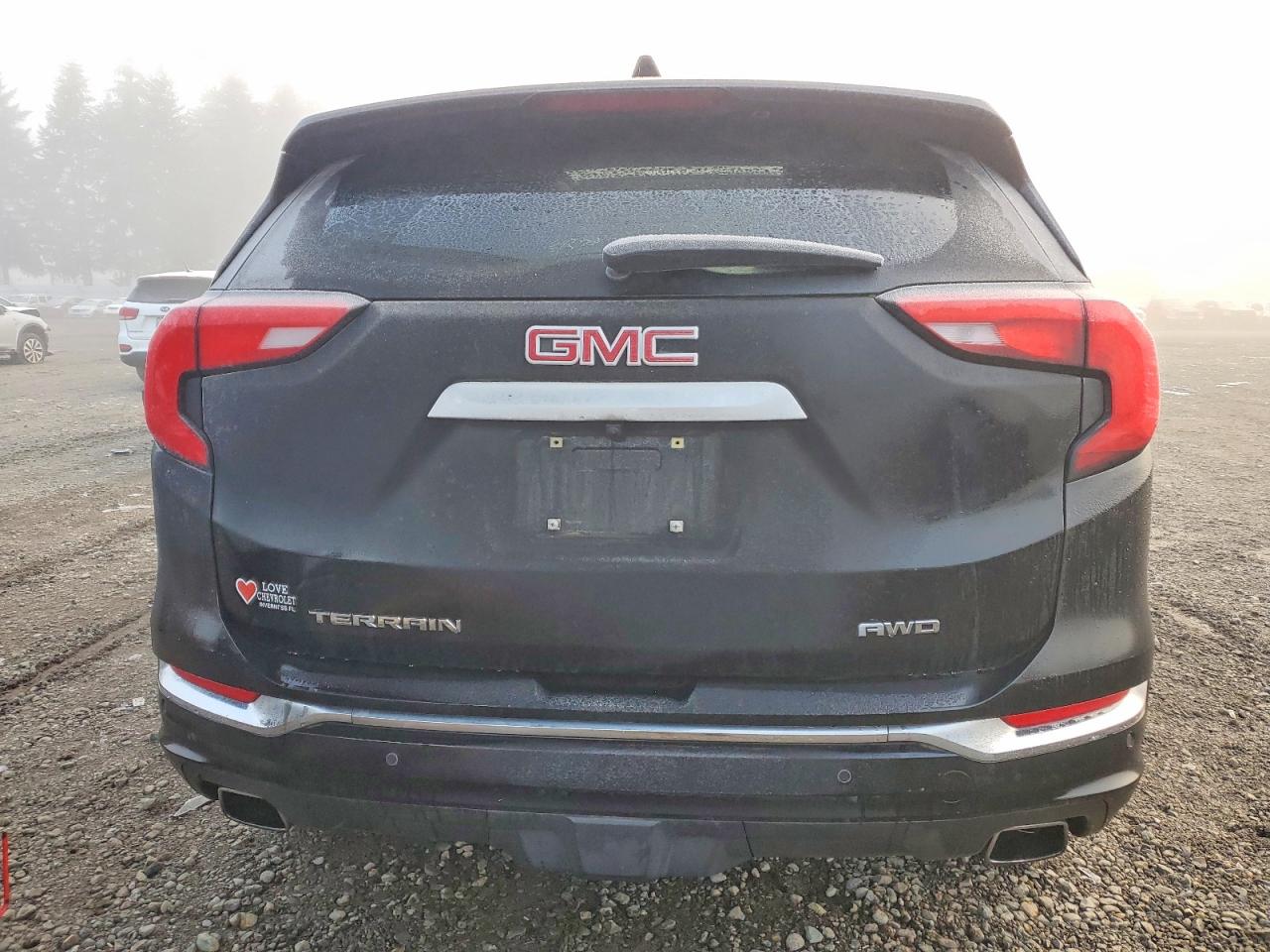 2018 GMC TERRAIN DENALI photo 6