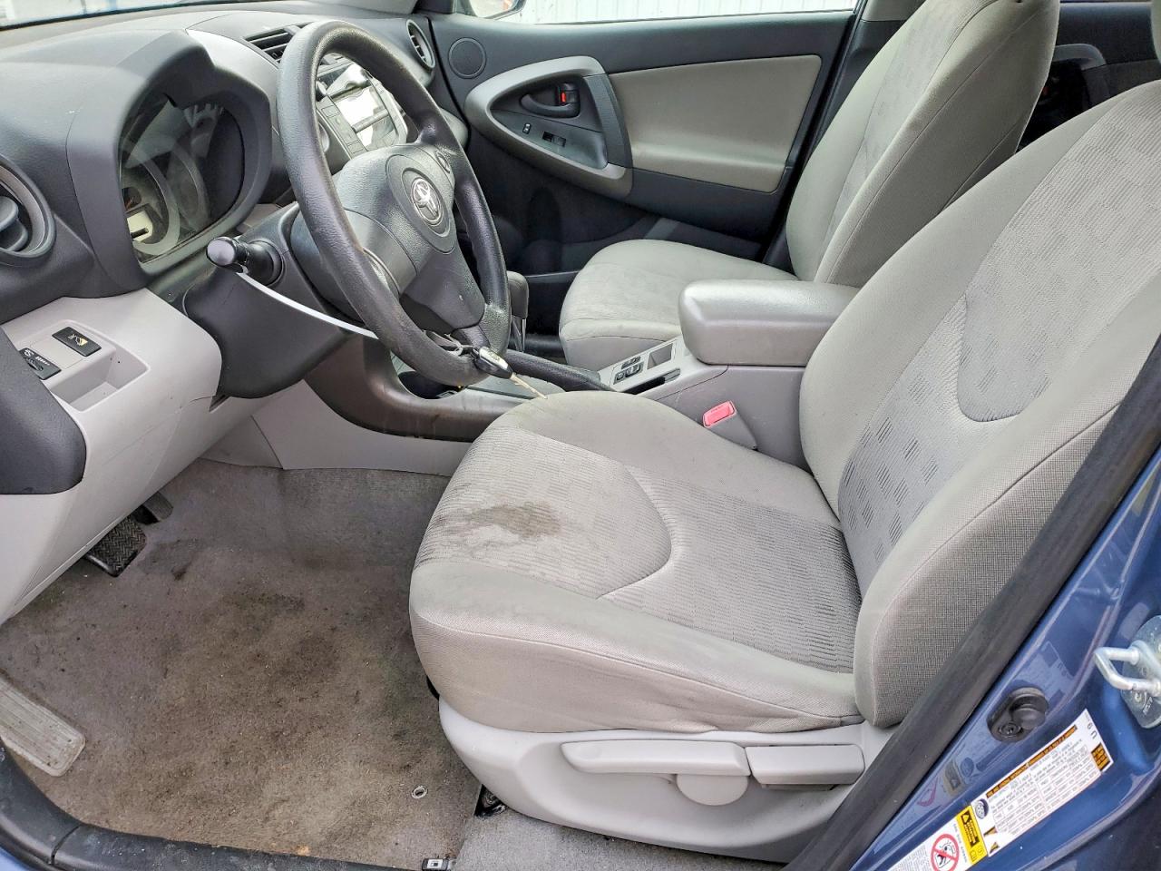 2010 TOYOTA RAV4 photo 7