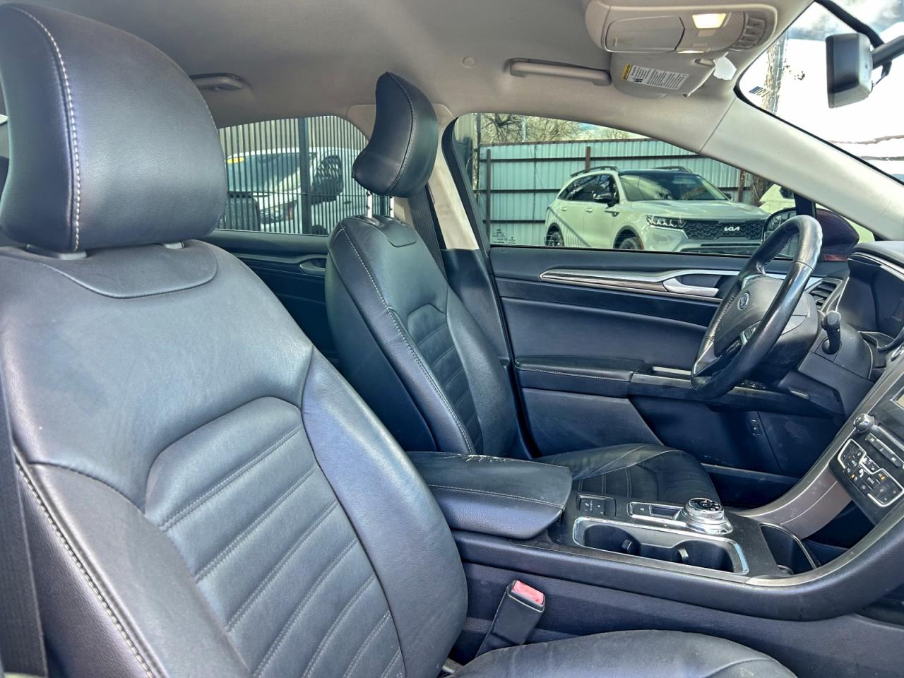 2017 FORD FUSION SE PHEV photo 13