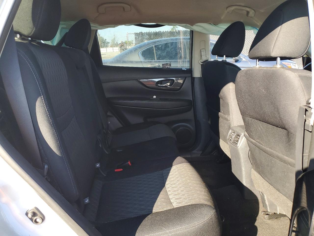 2018 NISSAN ROGUE S photo 11