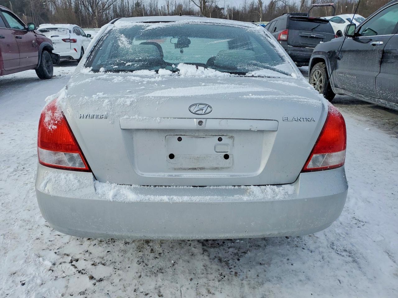 2003 HYUNDAI ELANTRA GLS photo 6
