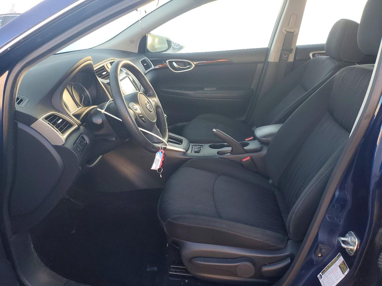2019 NISSAN SENTRA S photo 7