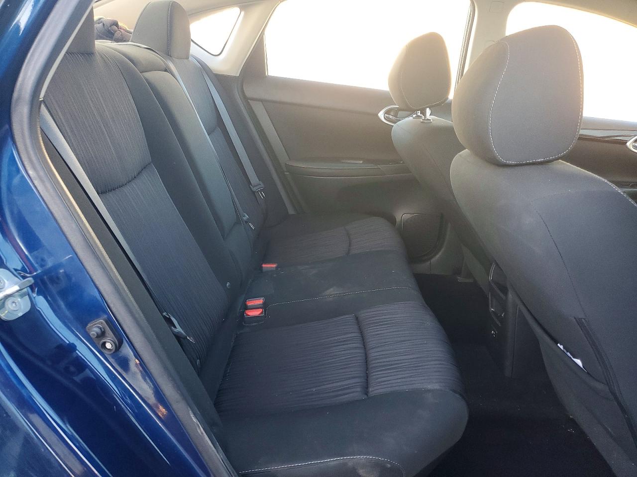 2019 NISSAN SENTRA S photo 10