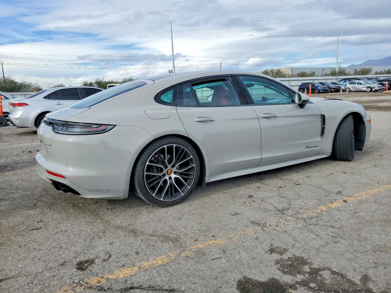2023 PORSCHE PANAMERA BASE photo 3
