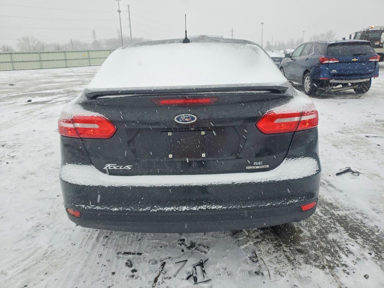 2015 FORD FOCUS SE photo 6