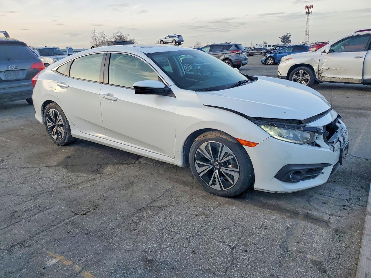 2017 HONDA CIVIC EXL photo 4