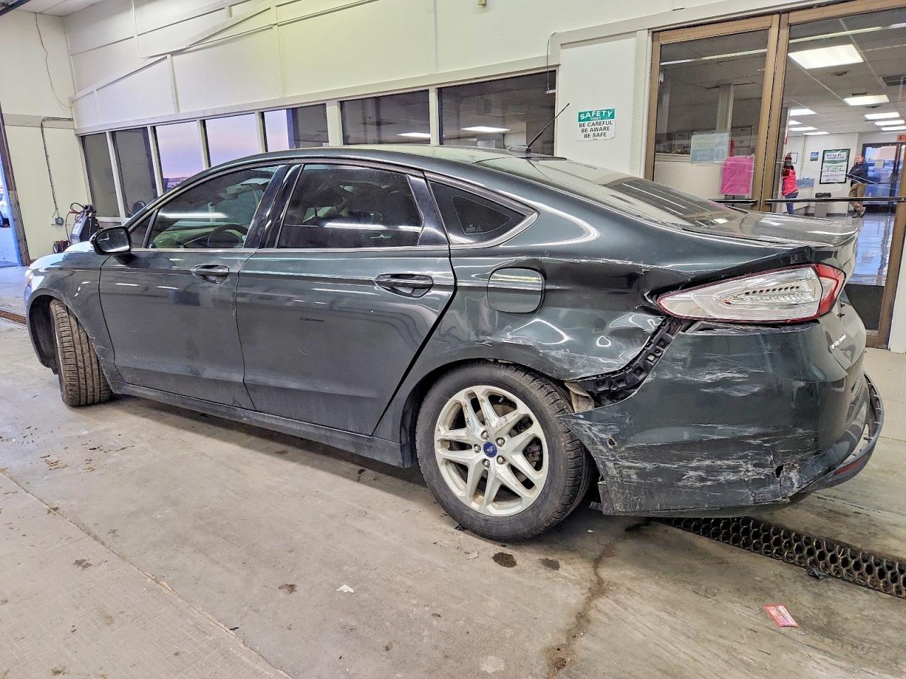 2015 FORD FUSION SE photo 2