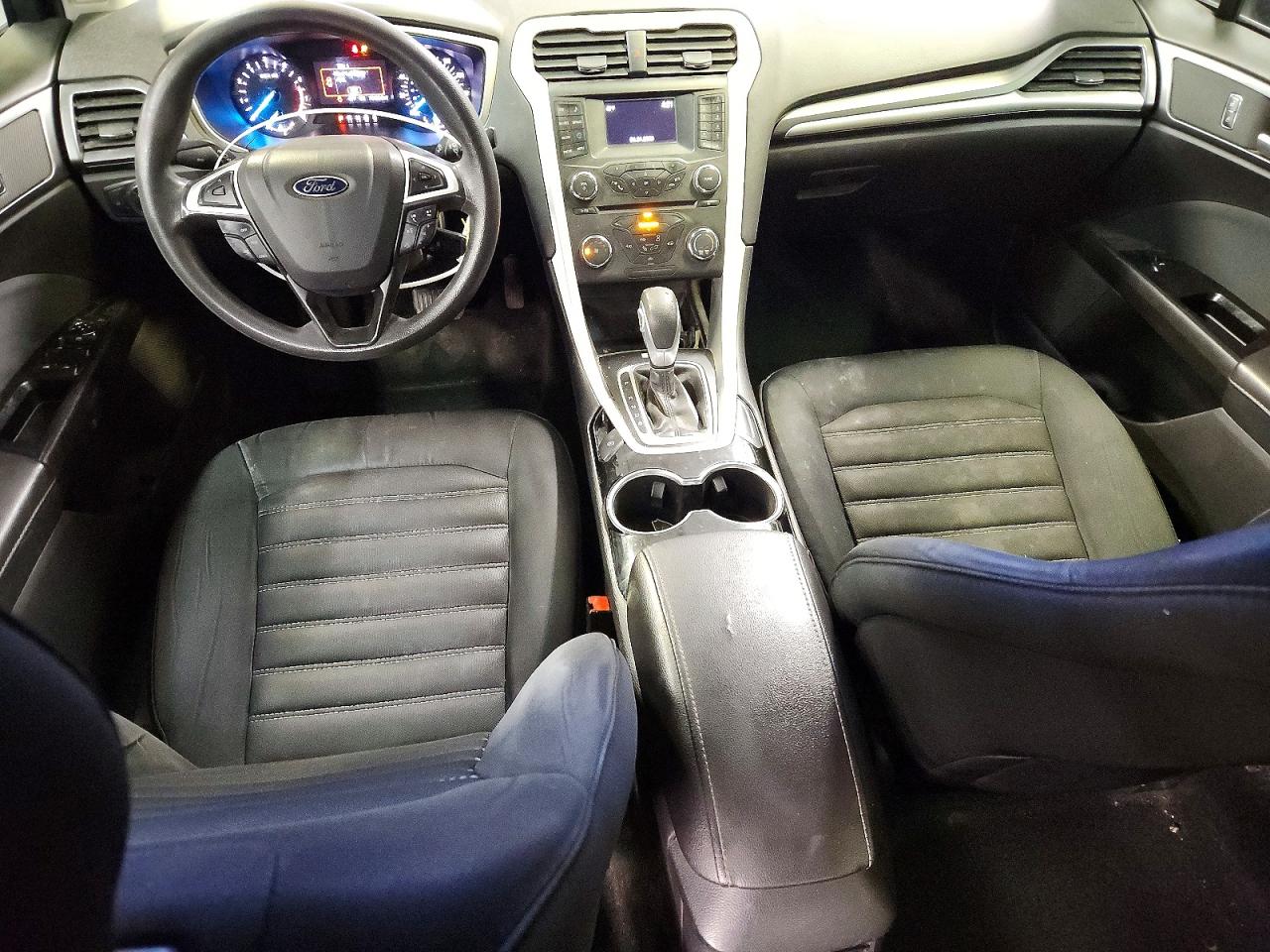 2015 FORD FUSION SE photo 8