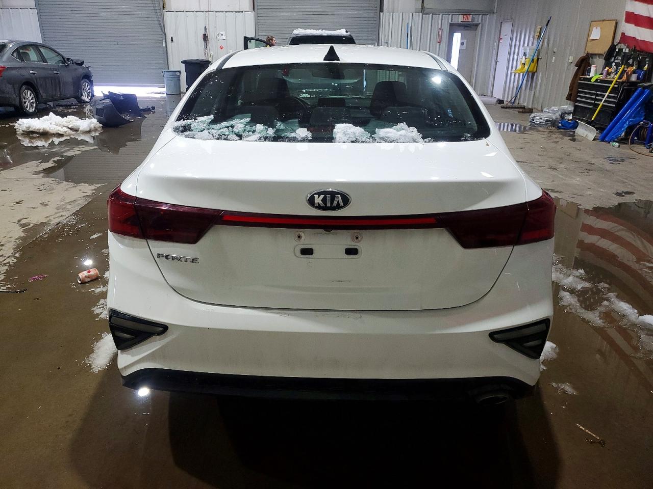 2021 KIA FORTE FE photo 6