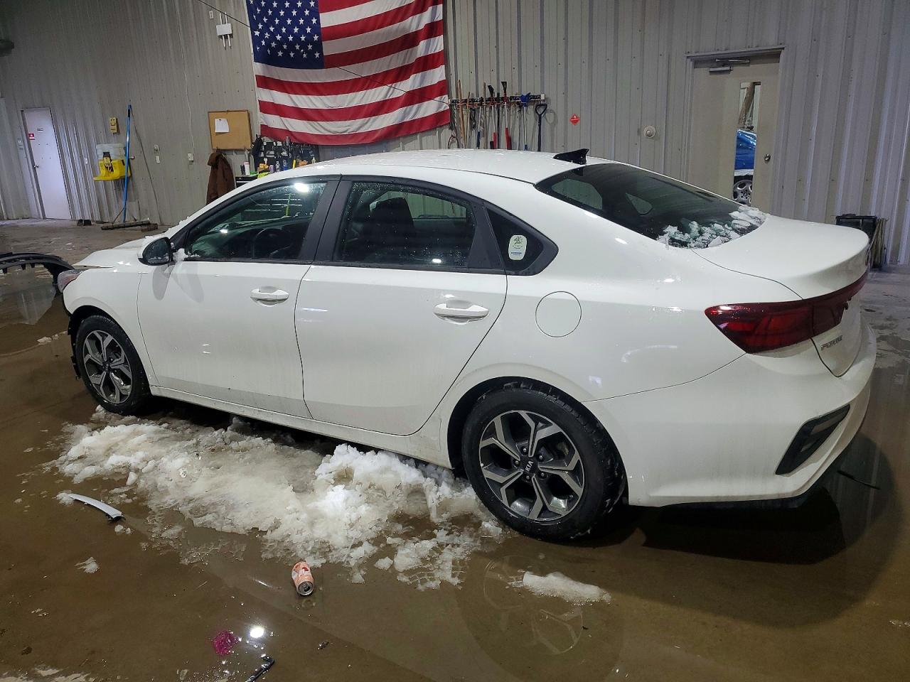 2021 KIA FORTE FE photo 2