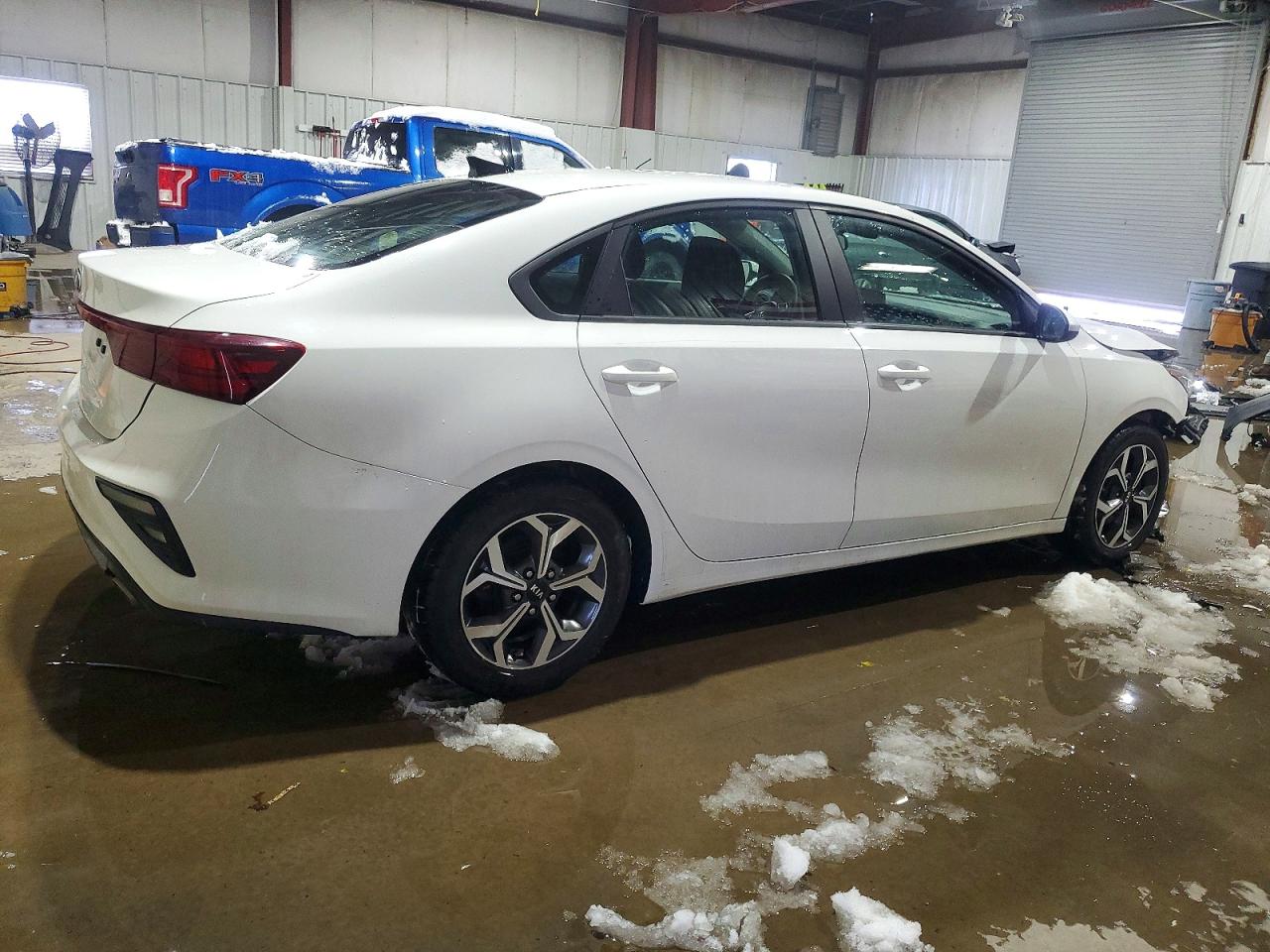 2021 KIA FORTE FE photo 3