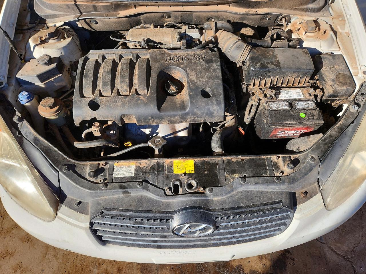 2010 HYUNDAI ACCENT GLS photo 11