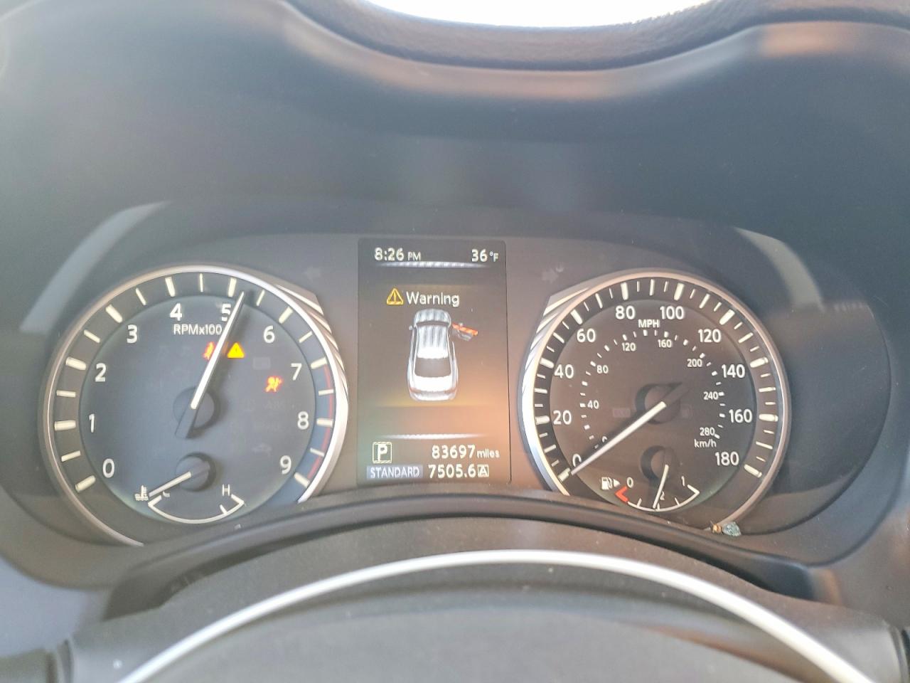 2018 INFINITI Q50 LUXE photo 9