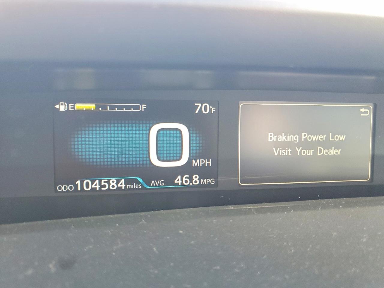 2016 TOYOTA PRIUS photo 33