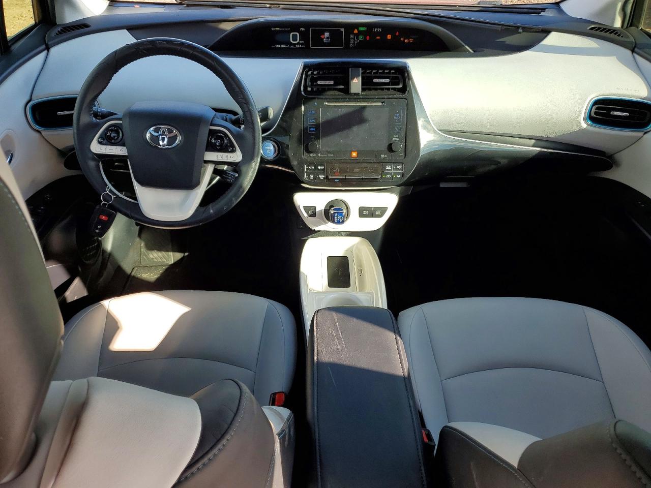 2016 TOYOTA PRIUS photo 29
