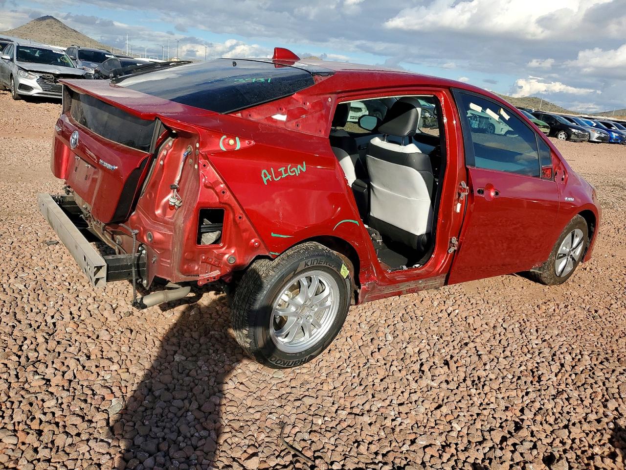 2016 TOYOTA PRIUS photo 9