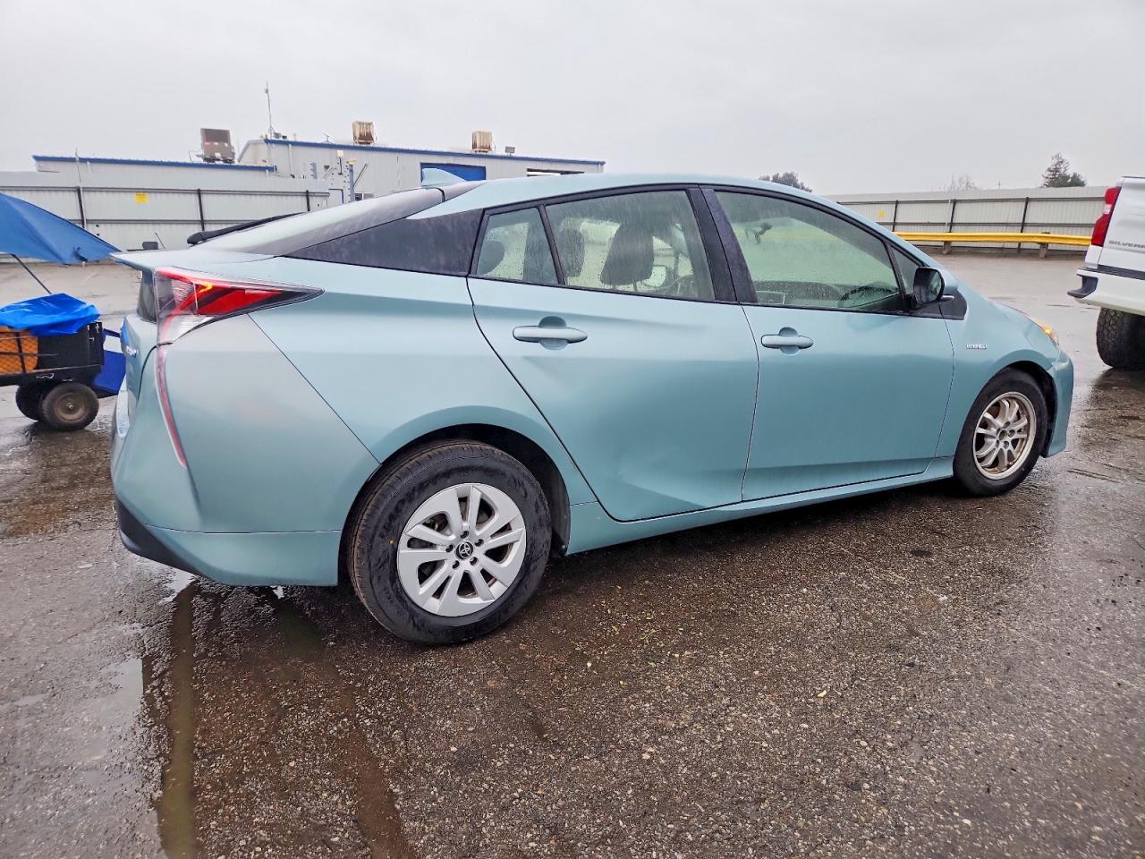 2016 TOYOTA PRIUS photo 3