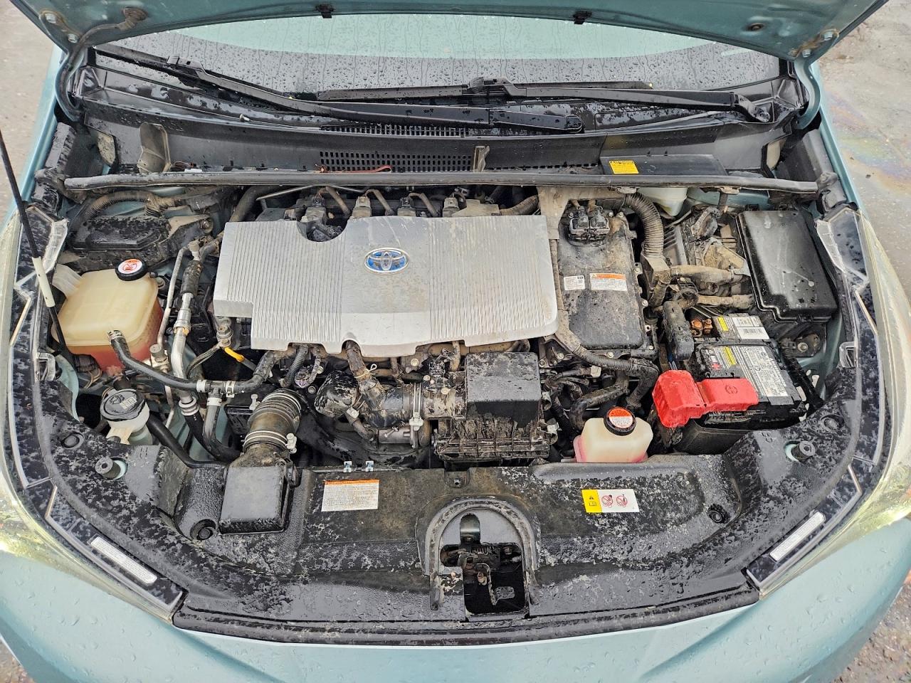 2016 TOYOTA PRIUS photo 11