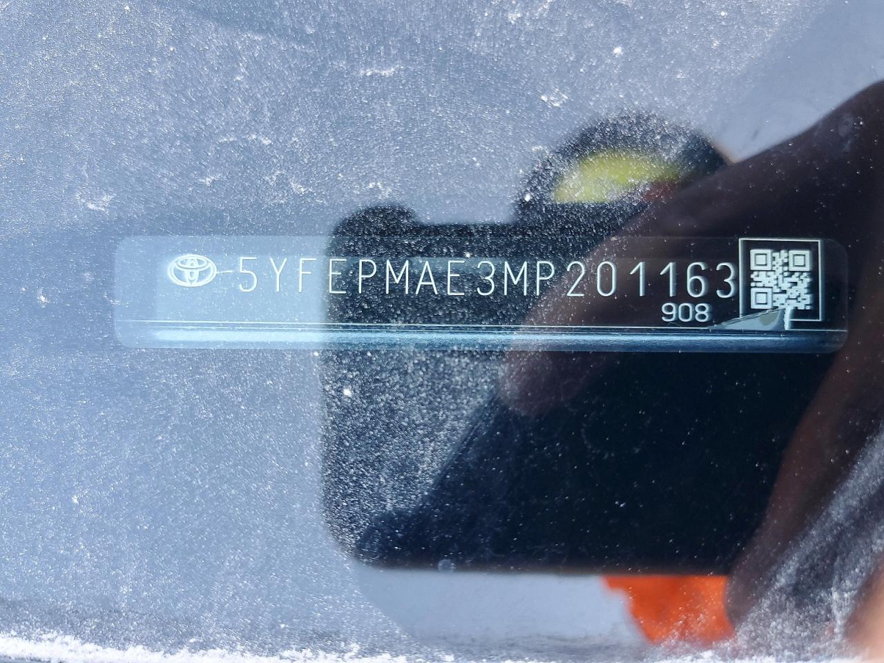 2021 TOYOTA COROLLA LE photo 12