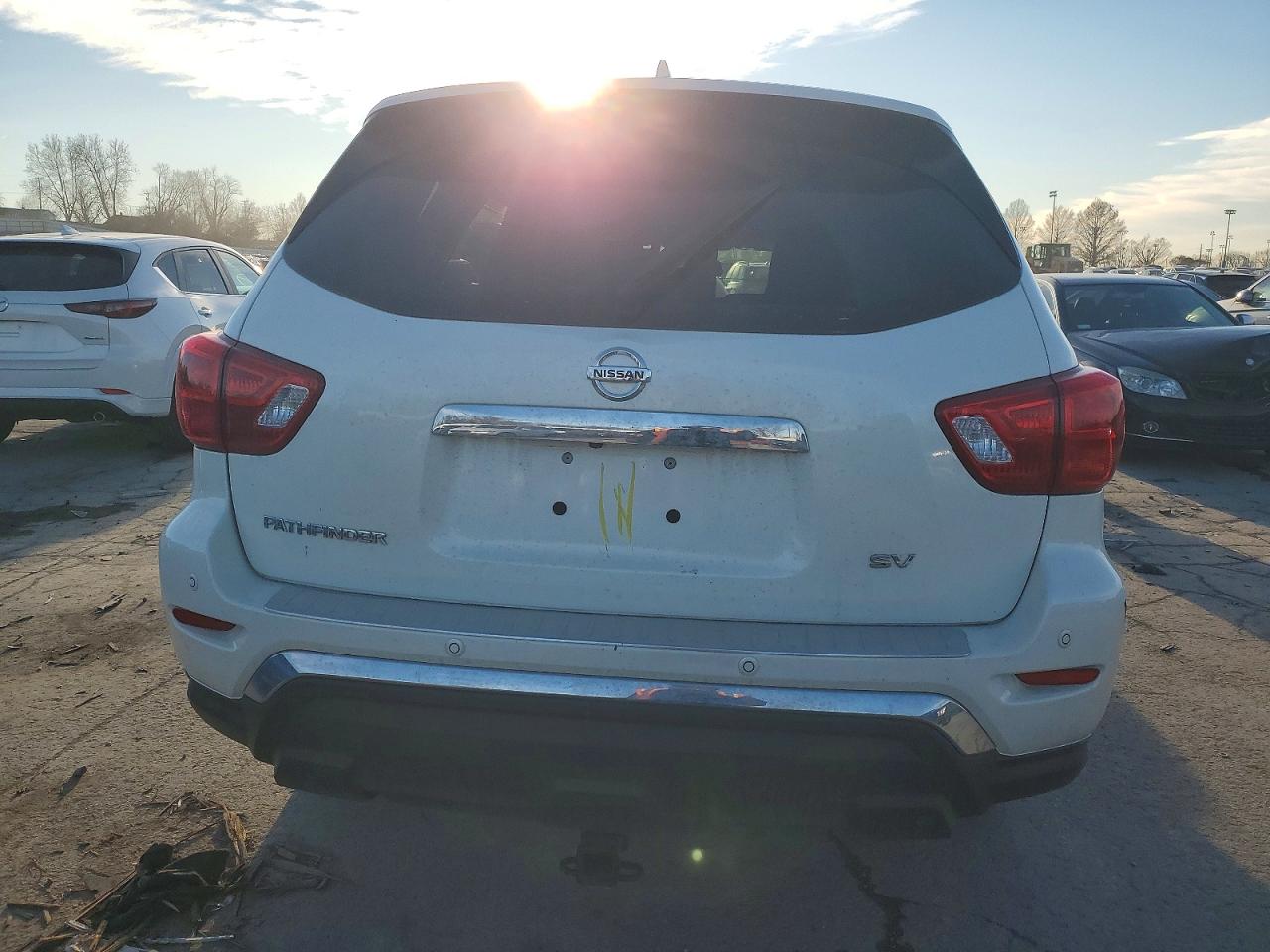2020 NISSAN PATHFINDER SV photo 6