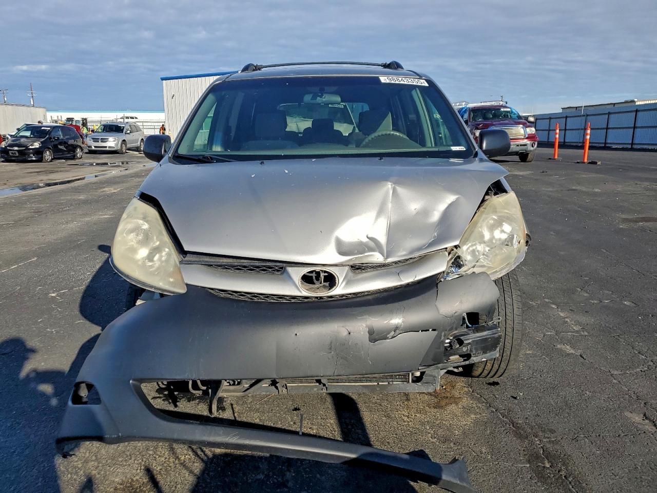 2007 TOYOTA SIENNA CE photo 13