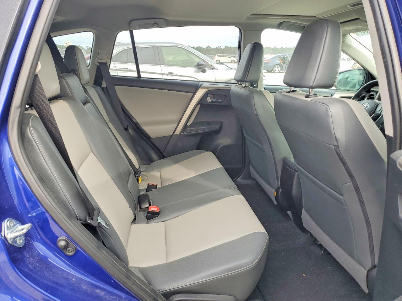 2014 TOYOTA RAV4 LIMITED photo 11