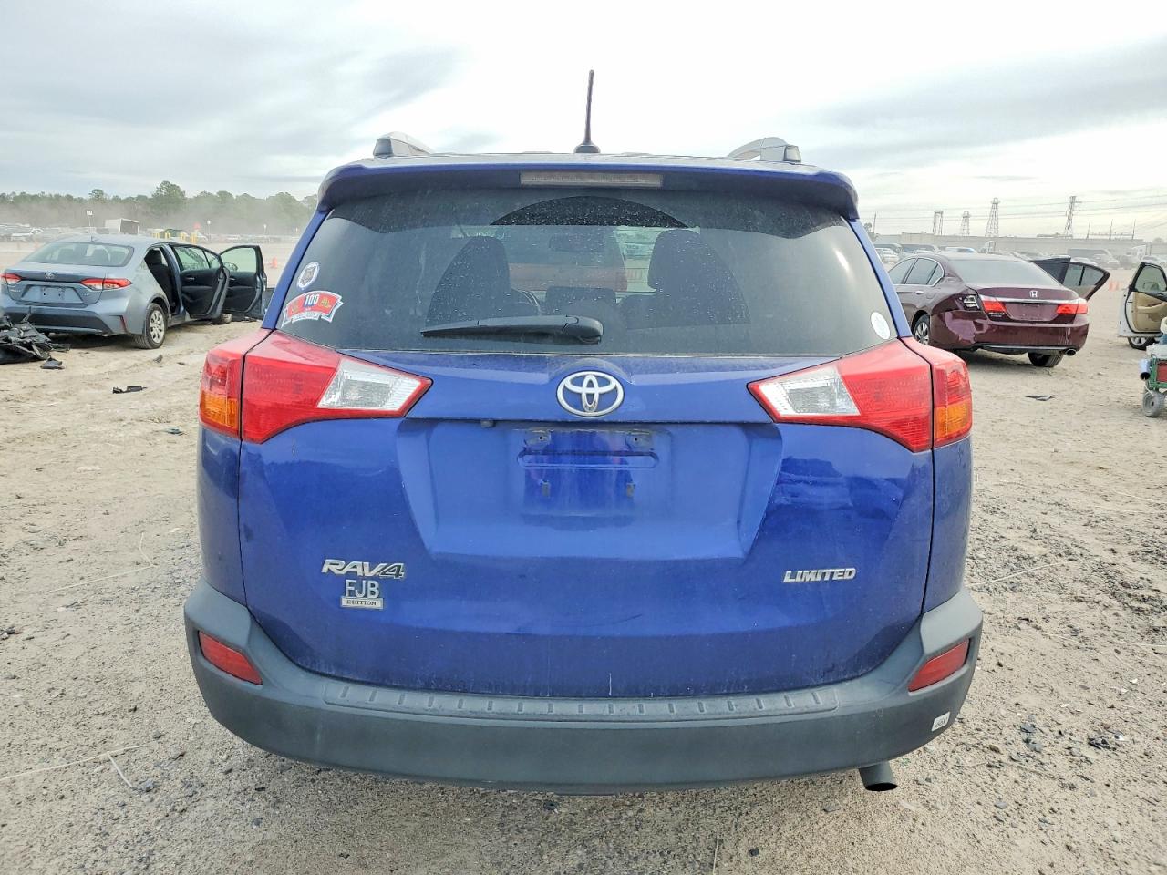 2014 TOYOTA RAV4 LIMITED photo 6