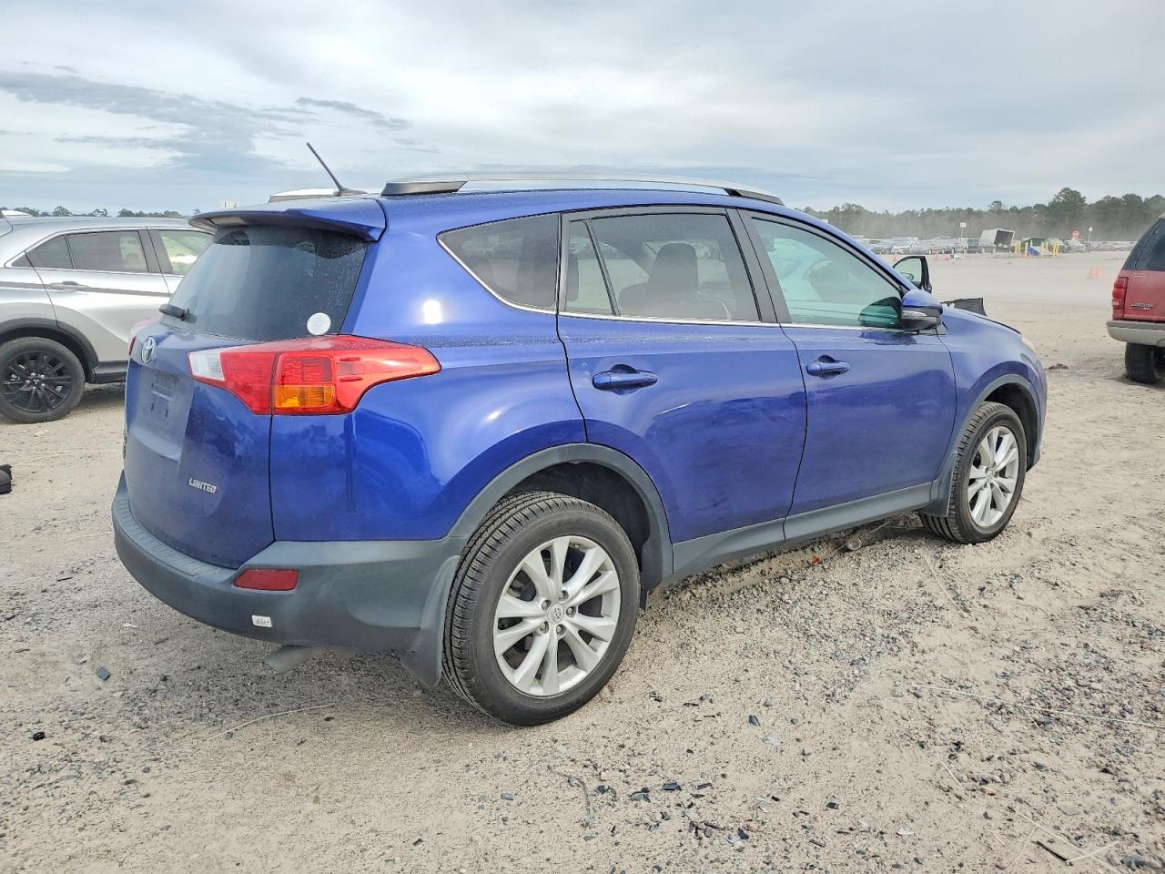 2014 TOYOTA RAV4 LIMITED photo 3