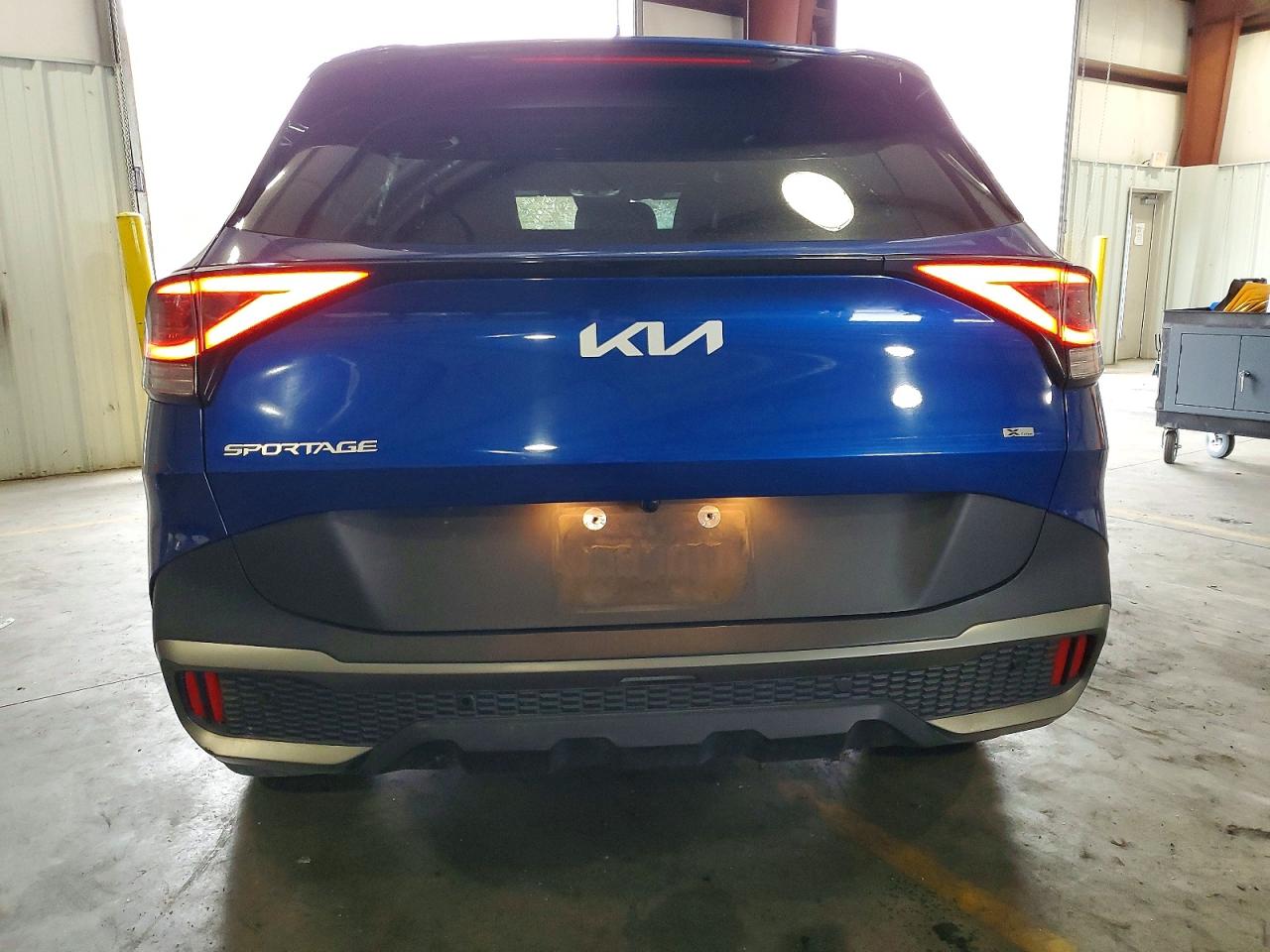 2023 KIA SPORTAGE X LINE photo 6