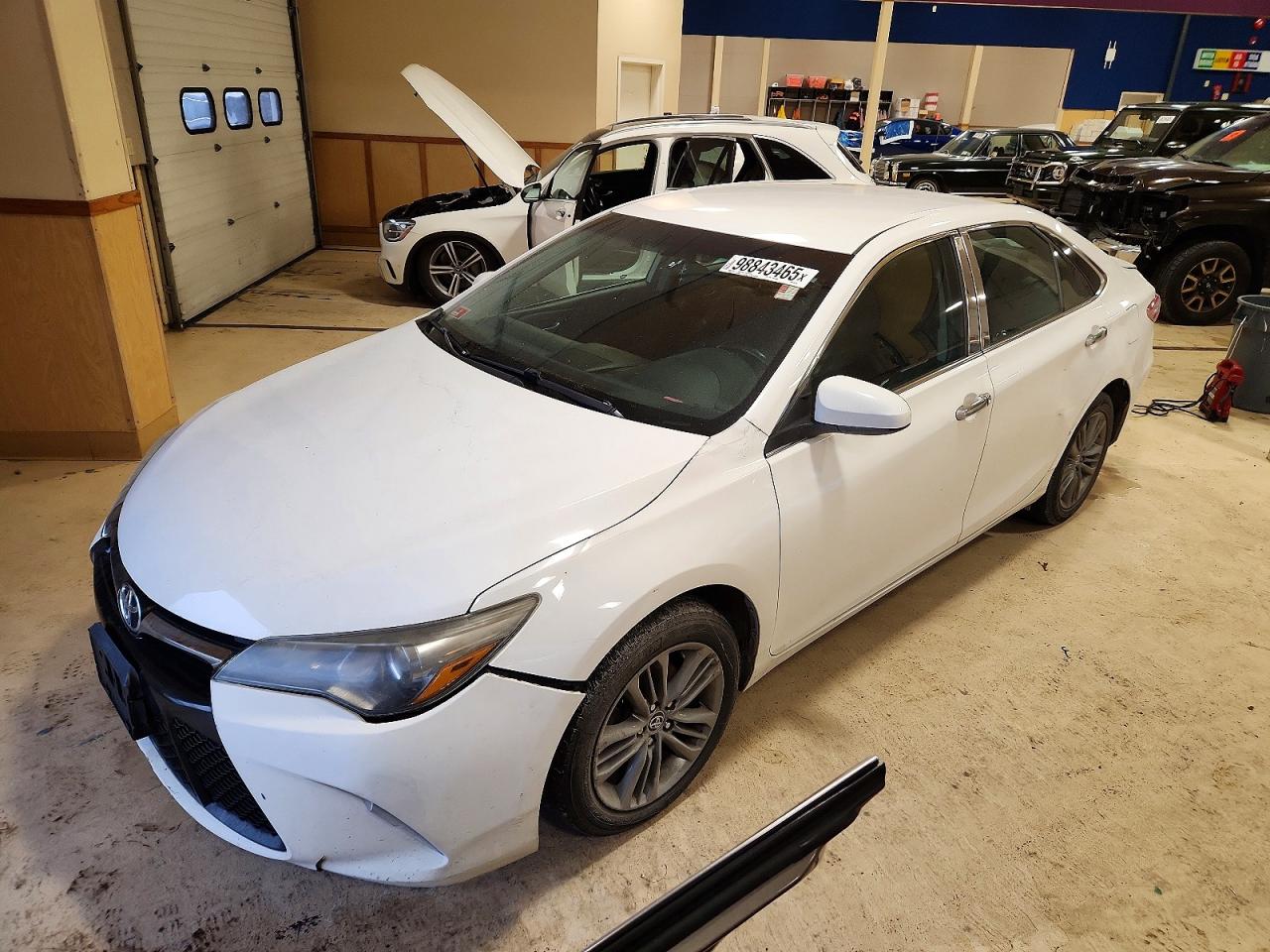 2015 TOYOTA CAMRY