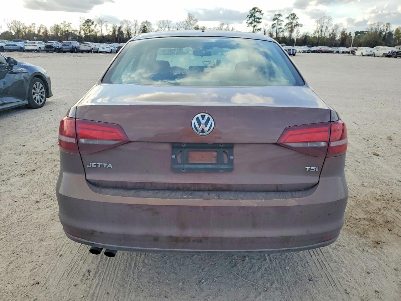 2017 VOLKSWAGEN JETTA S photo 6