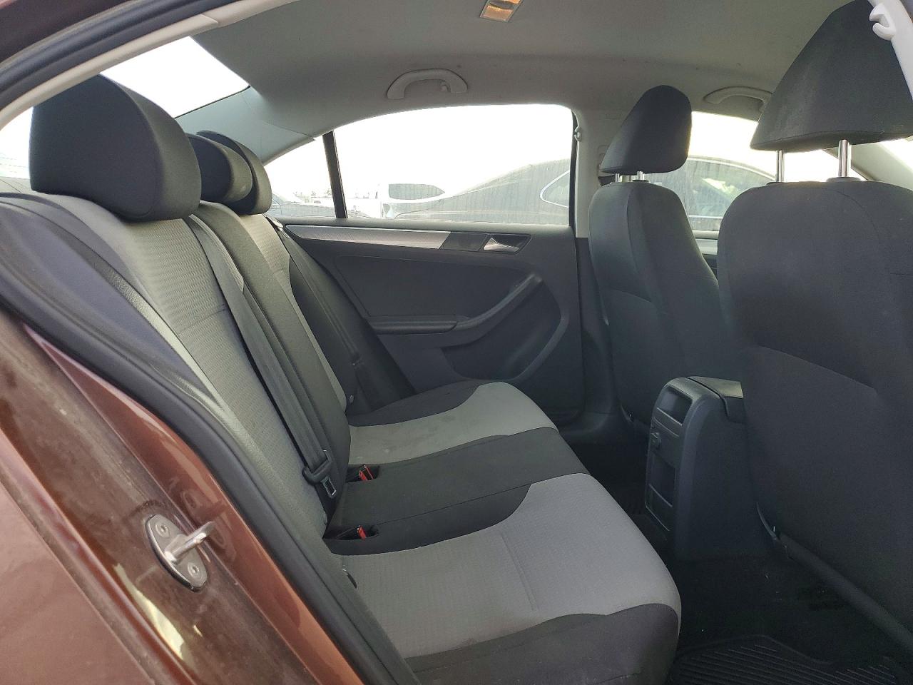 2017 VOLKSWAGEN JETTA S photo 10