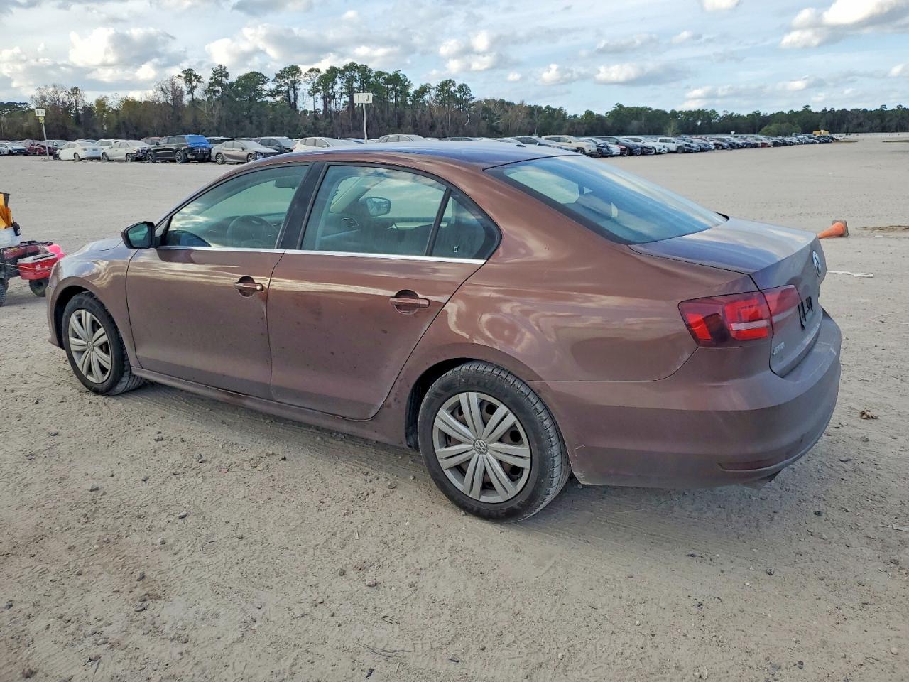 2017 VOLKSWAGEN JETTA S photo 2