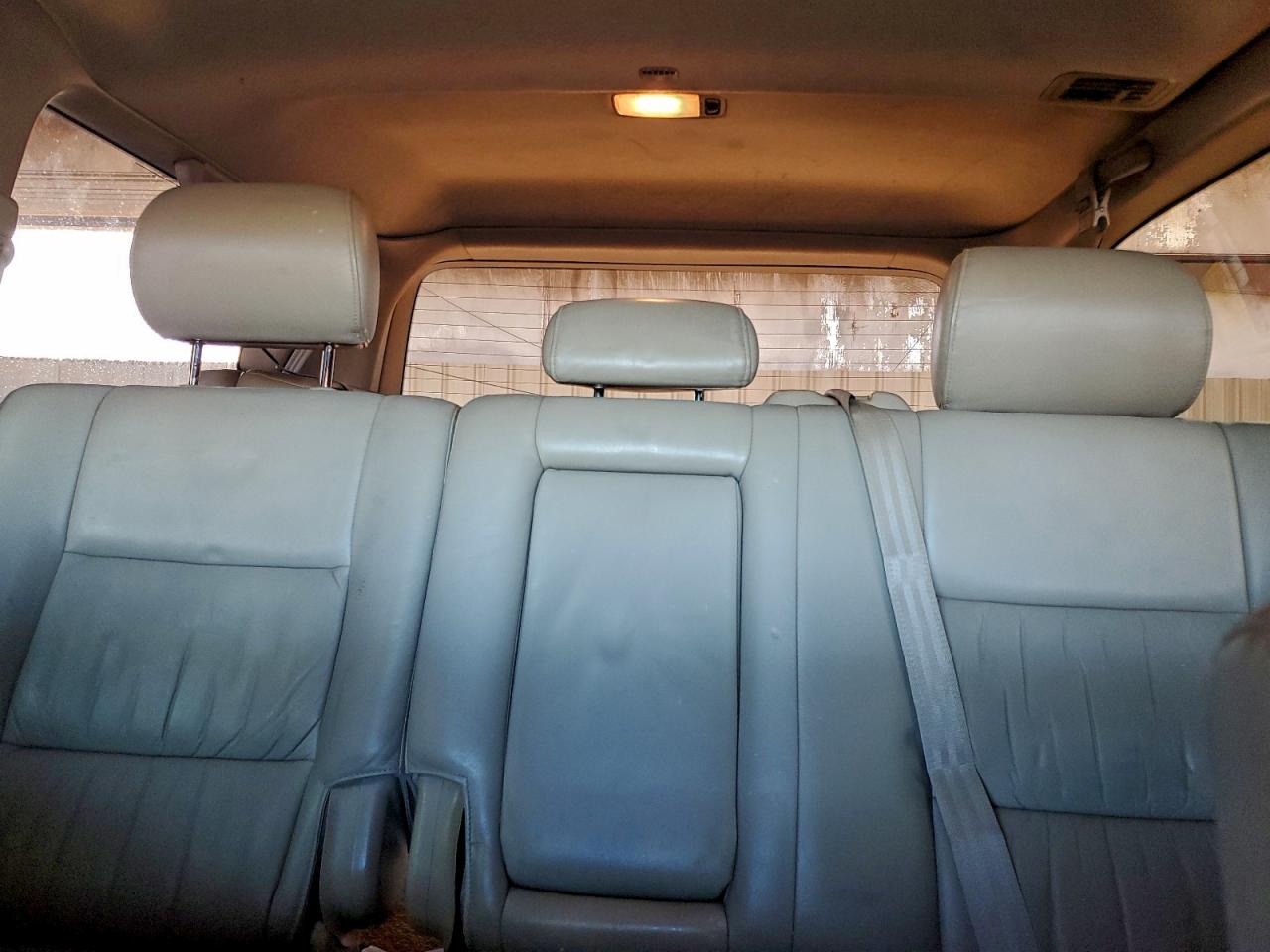 2000 TOYOTA LAND CRUISER photo 10