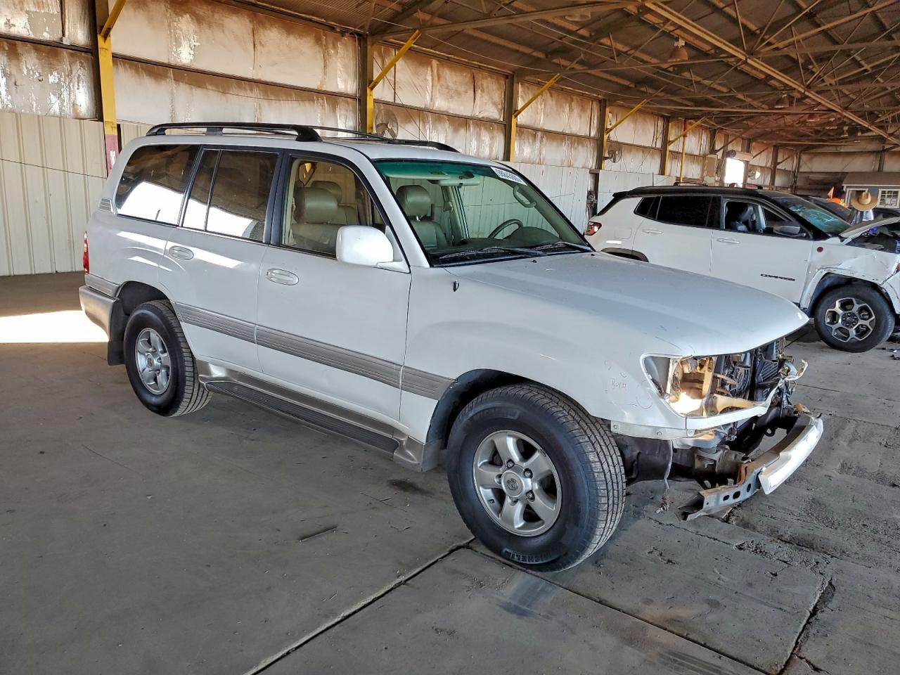 2000 TOYOTA LAND CRUISER photo 4