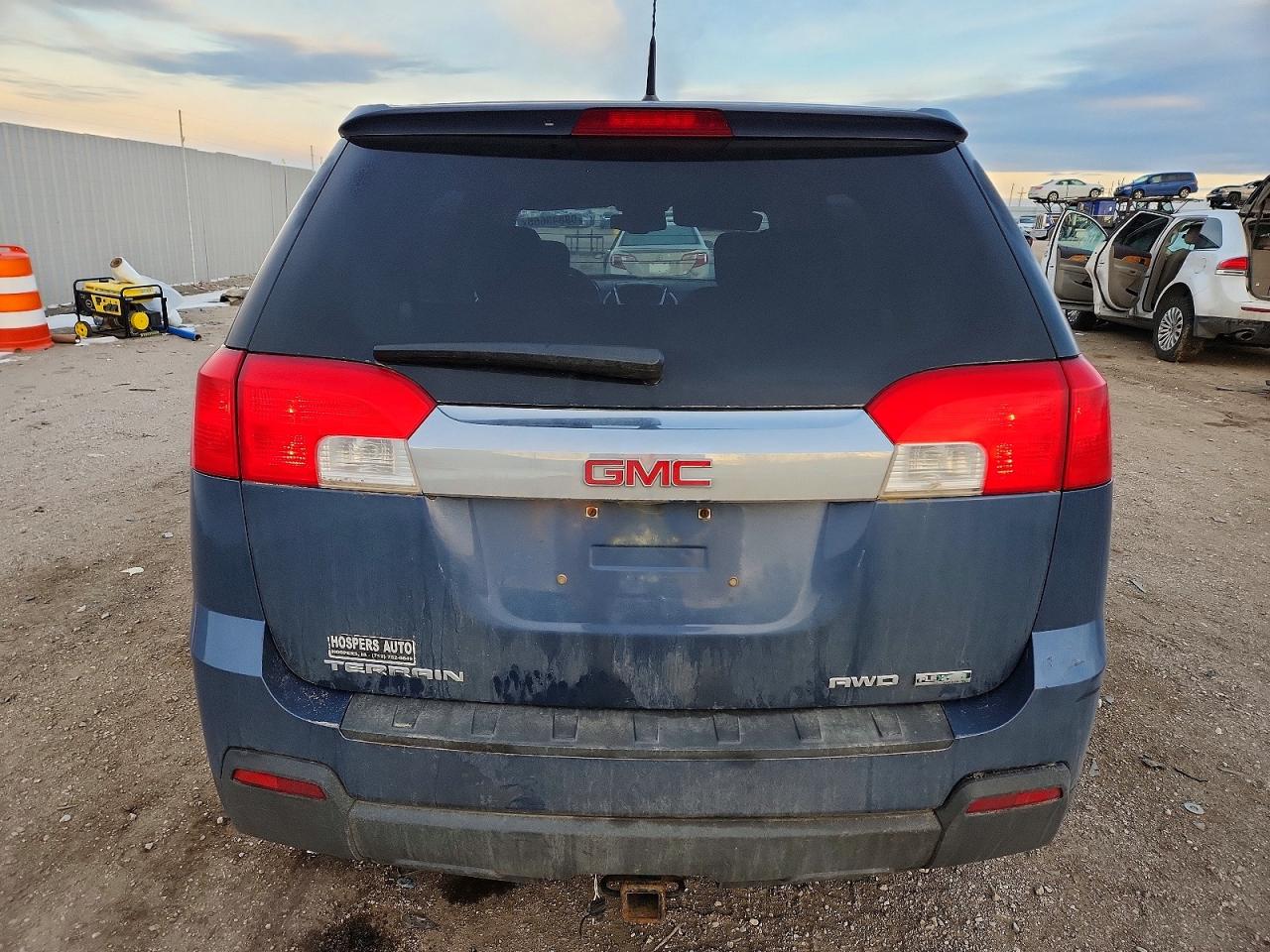 2012 GMC TERRAIN SLE photo 11