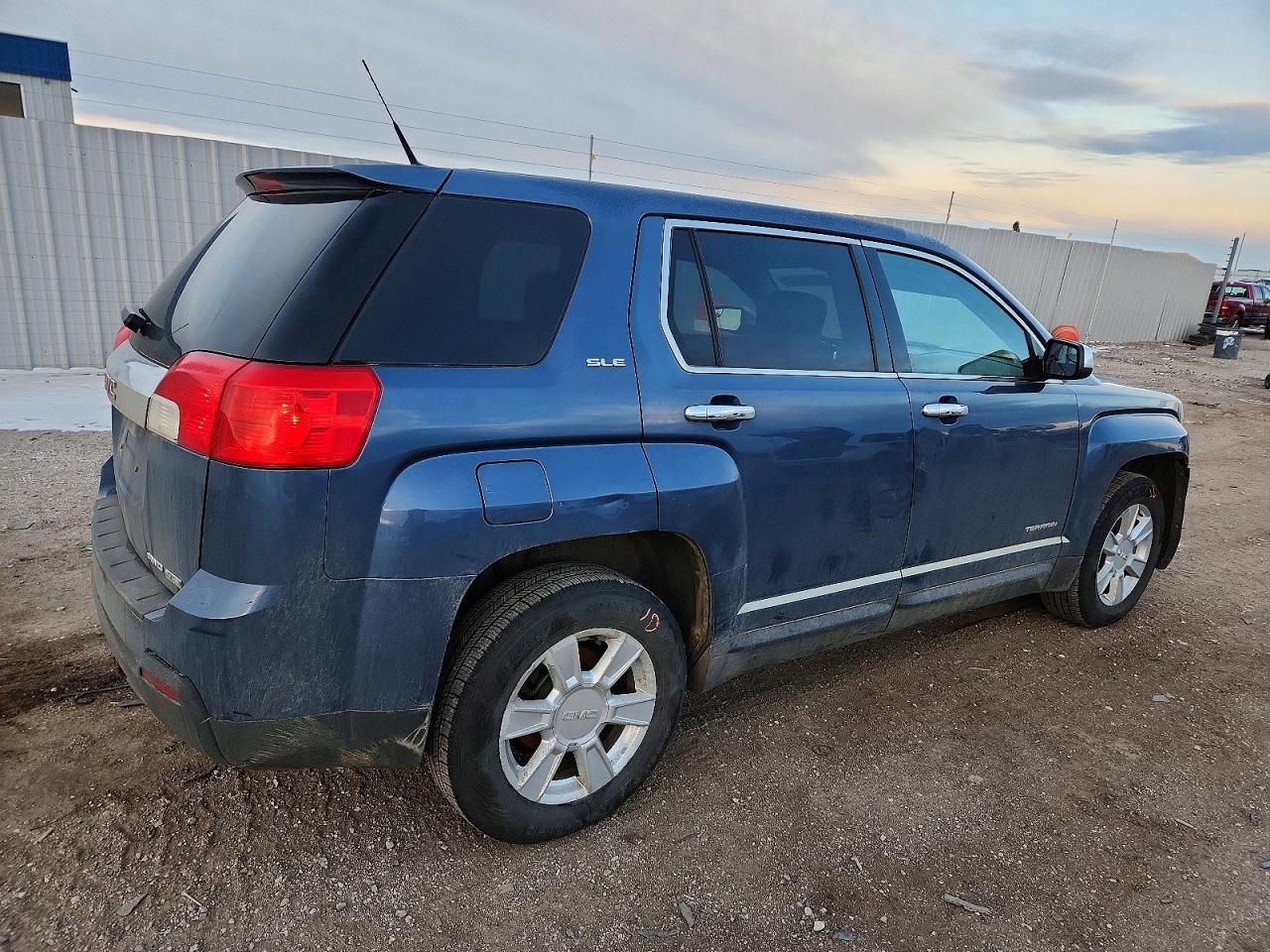 2012 GMC TERRAIN SLE photo 5