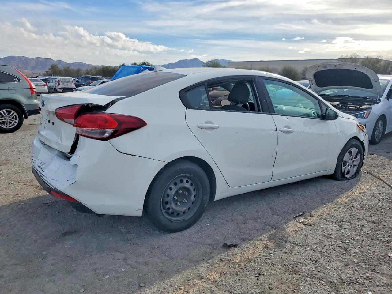 2018 KIA FORTE LX photo 3
