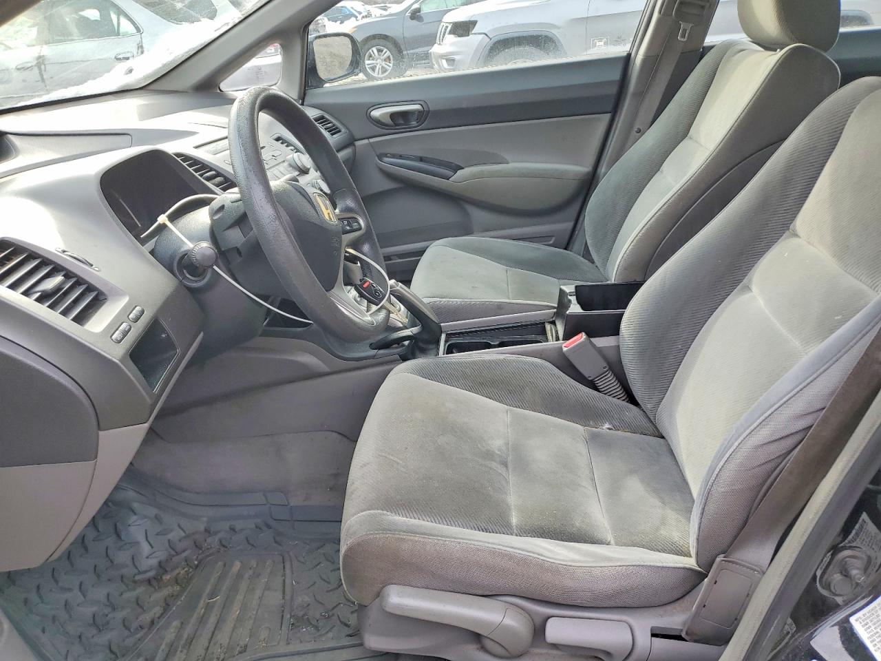 2011 HONDA CIVIC LX photo 7