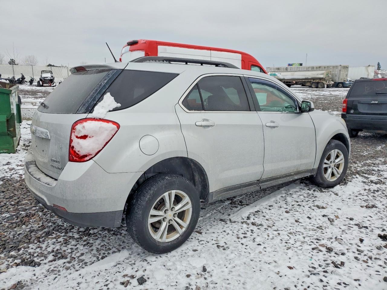 2013 CHEVROLET EQUINOX LT photo 5
