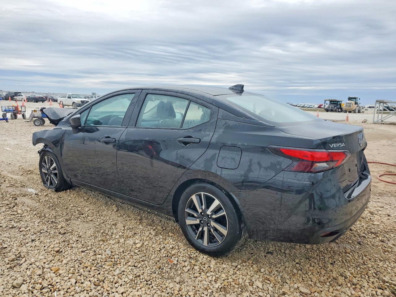 2025 NISSAN VERSA SV photo 2