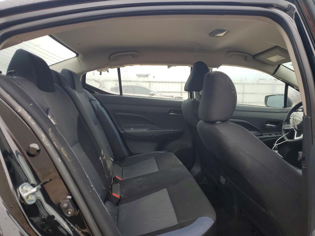 2025 NISSAN VERSA SV photo 10