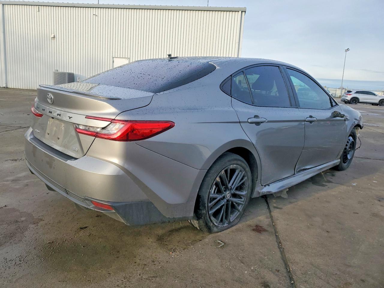 2025 TOYOTA CAMRY photo 5