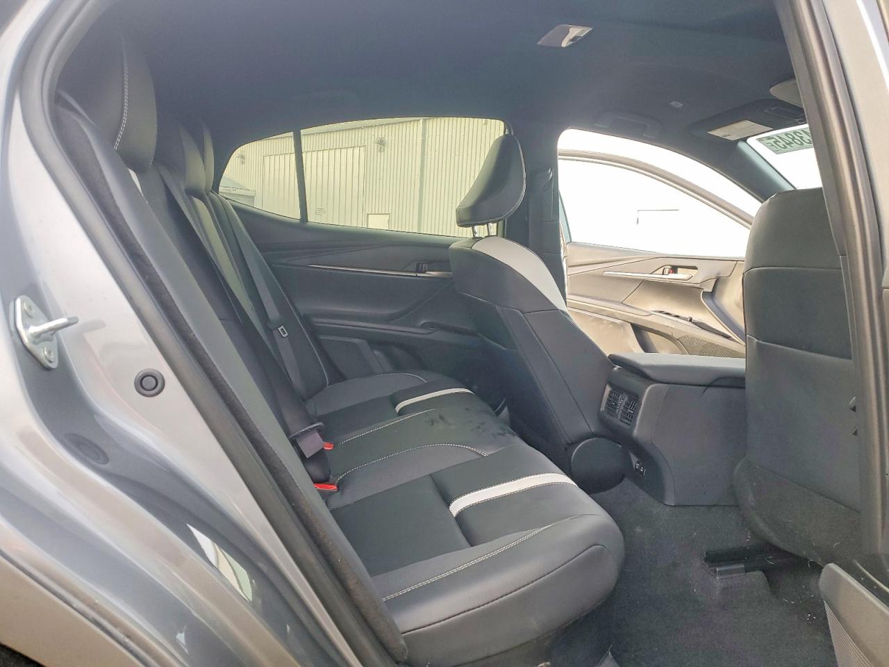 2025 TOYOTA CAMRY photo 19