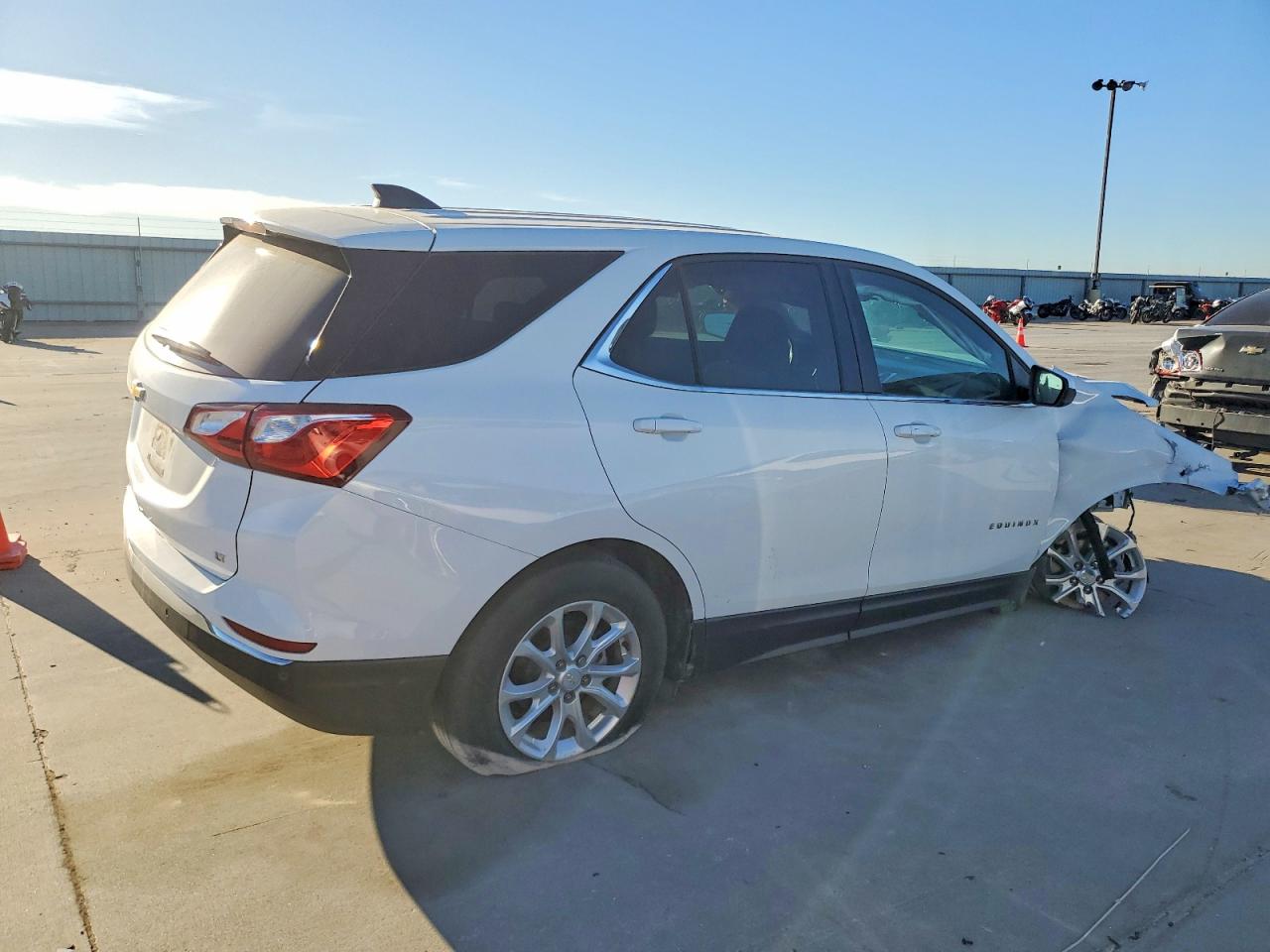 2020 CHEVROLET EQUINOX LT photo 5