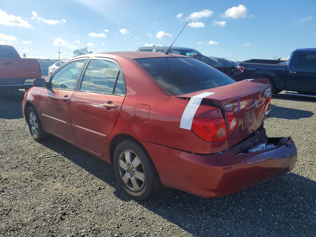 2005 TOYOTA COROLLA CE photo 4