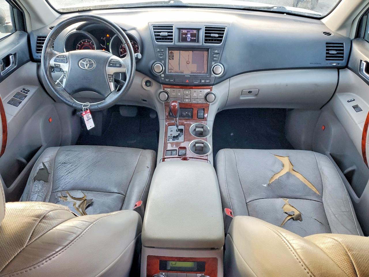 2011 TOYOTA HIGHLANDER LIMITED photo 8