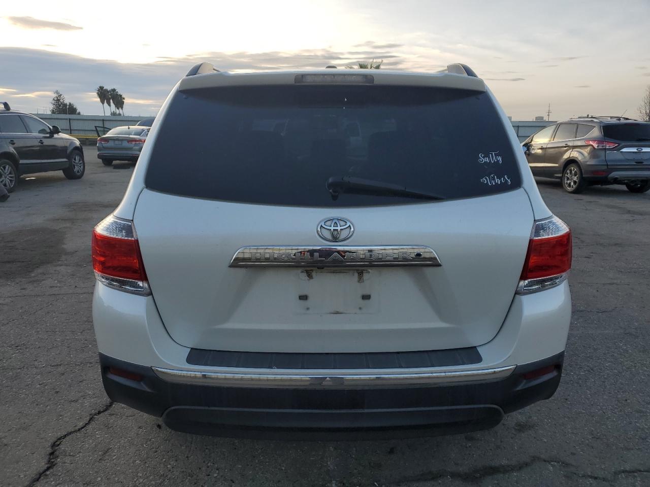 2011 TOYOTA HIGHLANDER LIMITED photo 6